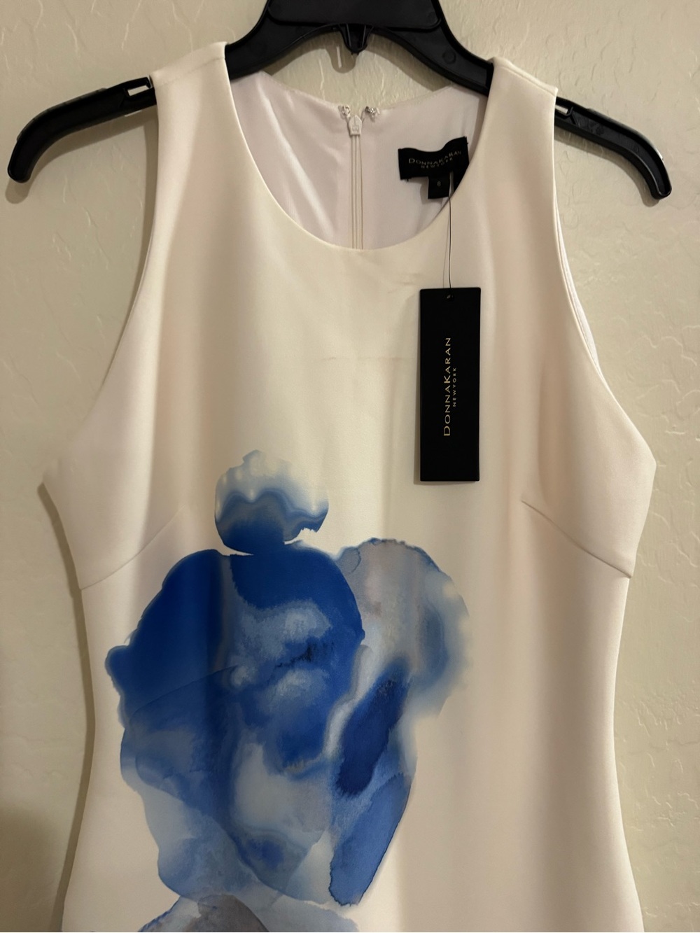 Donna Karan White Sheath Dress with Blue Watercolor Print size 8 - Picture 5 of 6